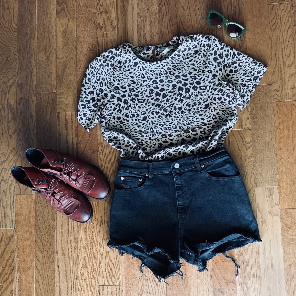 Levi’s Vintage Black Cutoff Shorts